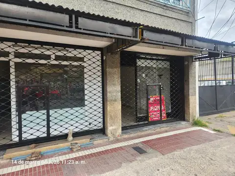 Local comercial en pleno 25 de Mayo