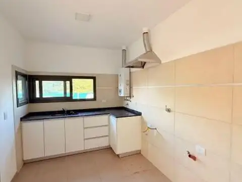 Casa en Alquiler en Manantiales, USD 1.350.000