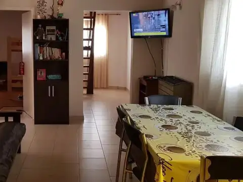 Casa en venta - 4 Dormitorios 2 Baños - San Clemente del Tuyú