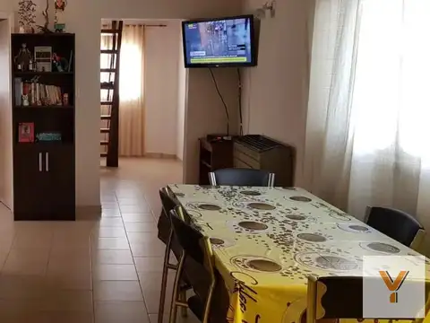 Casa en venta - 4 Dormitorios 2 Baños - San Clemente del Tuyú