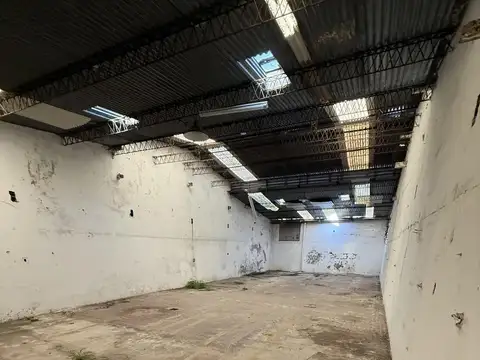 Venta Galpon industrial en Avellaneda