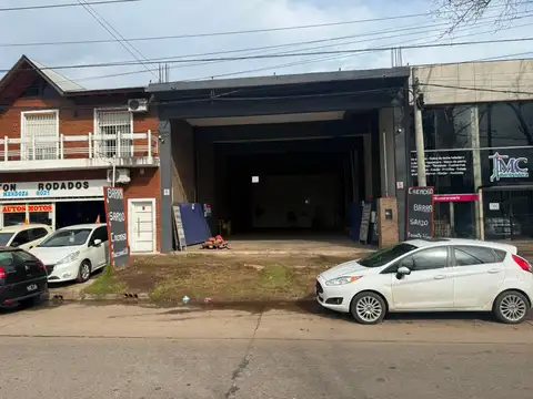 Galpón en alquiler sobre av mendoza al