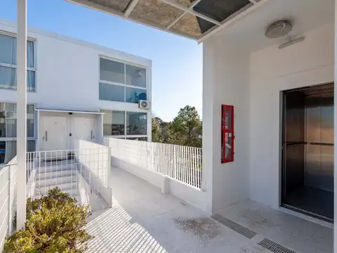 VENTA DTO 4 AMBIENTES OPCIONAL COCHERA URQUIZA