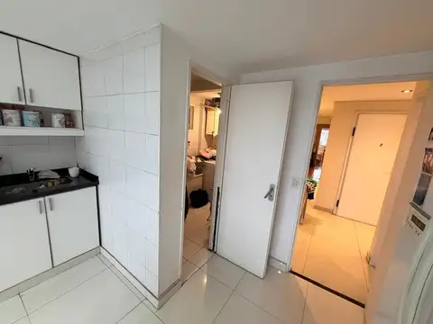 Venta departamento 4 ambientes con dependencia con cochera en RECOLETA | APTO CREDITO
