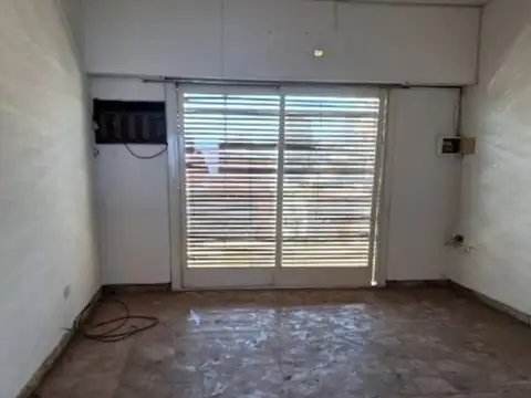 Depto Tipo Casa 5 ambientes con 2 baños