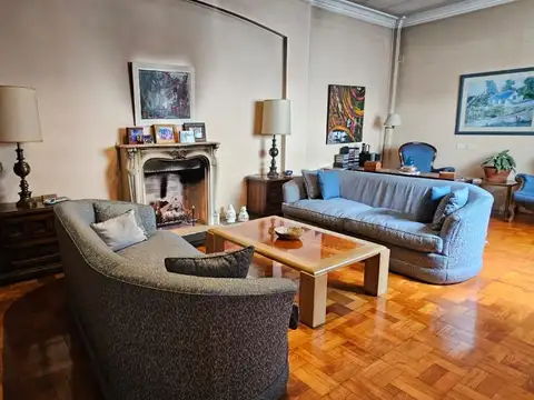 Departamento 6 ambientes con 2 baños