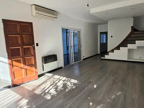 Casa en Alquiler en Martínez, USD 1.800