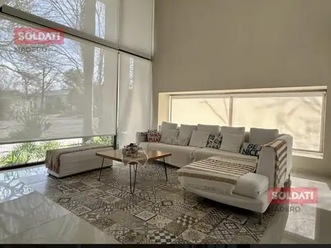 Casa en Venta de 4 dormitorios