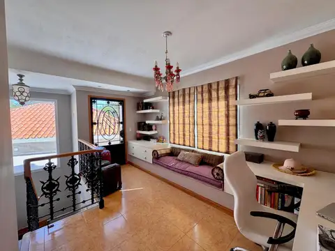 Casa 5 ambientes con 3 baños