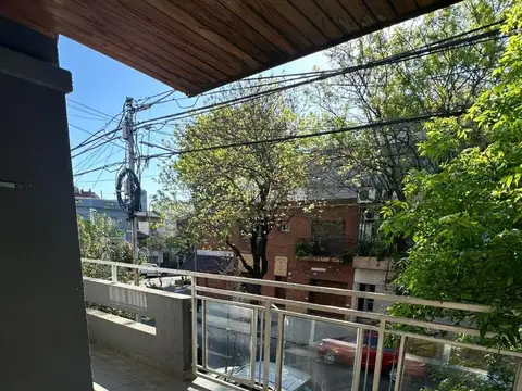 excelente departamento 2 ambientes al frente