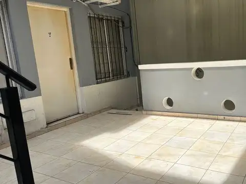 DEPARTAMENTO 2 AMBIENTES CON BALCON EN RAMOS MEJIA