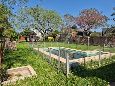 Quincho en venta en Colonia Benitez