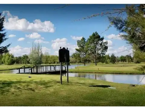 Lote en venta Miralagos Club de Campo. La Plata 