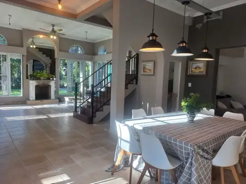   CASA EN VENTA – ZONA MAIPÚ / RUTA 12