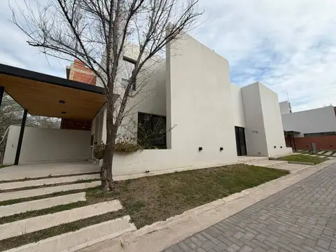 Casa en Alquiler en La Calera, Colón