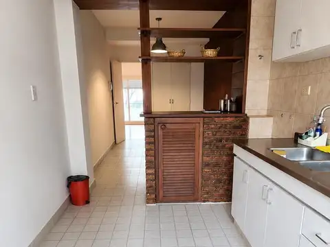 Muy Amplio y Luminoso Departamento de 2 Ambientes en Alquiler en Olivos