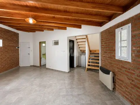 Casa 3 ambientes con 2 baños
