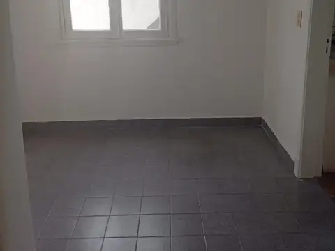 Depto Tipo Casa en Venta en Florida Belgrano/Oeste, USD 130.000