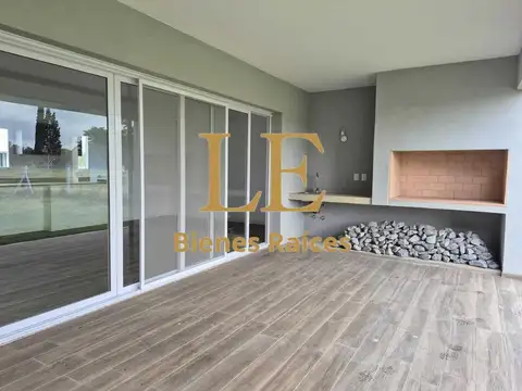 Casa en Venta en Pilar Del Este, USD 200.000