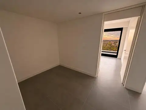 Departamento 4 ambientes con 4 baños