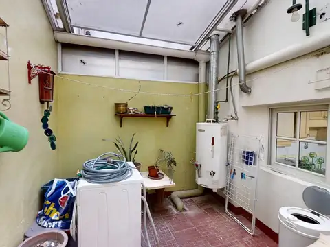 Depto Tipo Casa en Venta 50 años