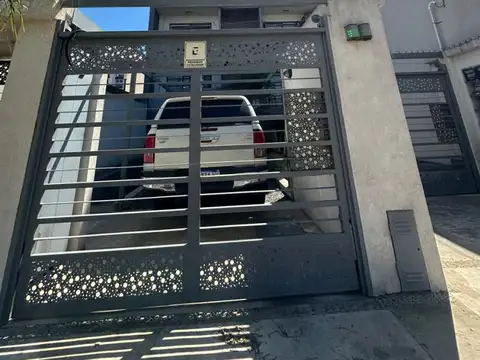 Lainez 1600, Piso 4
