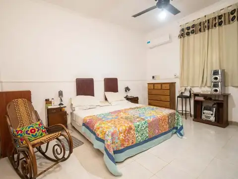 Venta Casa Rincón a 1 cuadra de la Plaza