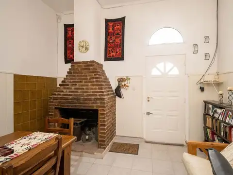 Casa 5 ambientes con 1 baño
