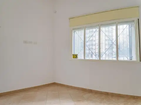 Depto Tipo Casa en Venta en Caballito, USD 145.000