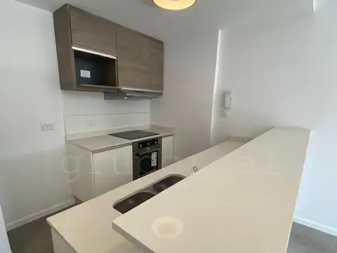 Avenida Lacarra 100