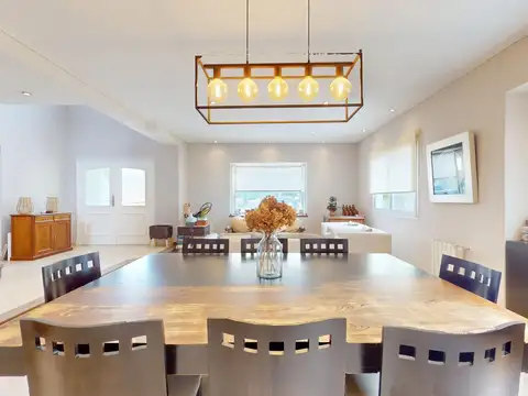 Casa 5 ambientes con 2 baños