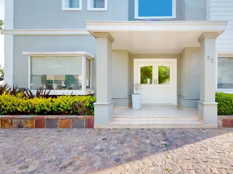 Casa en Venta en Abril Club De Campo, USD 595.000