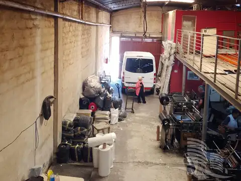 Venta - Galpón de 400m2 y dos oficinas - San Fernando
