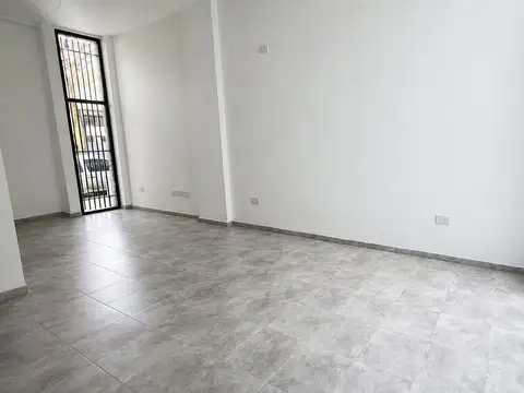 Departamento monoambiente pb con patio a estrenar