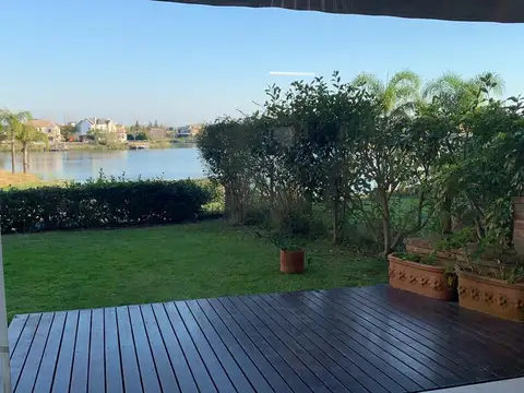 Avenida de Los Lagos al 6500