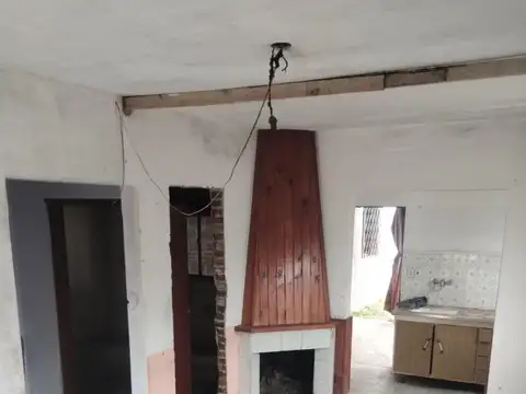 Almirante Brown 2300