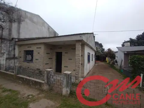 Almirante Brown 2300