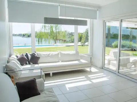 Casa 6 ambientes con 3 baños