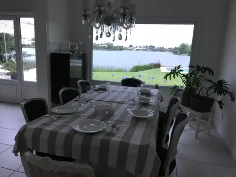 Casa en Alquiler Temporal de 4 dormitorios