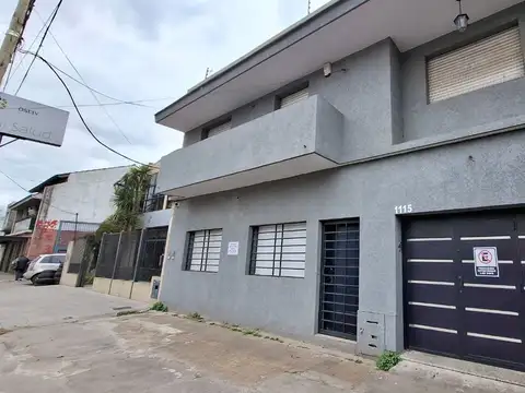 CASA 3 AMBIENTES VENTA LLAVALLOL JARDÍN COCHERA