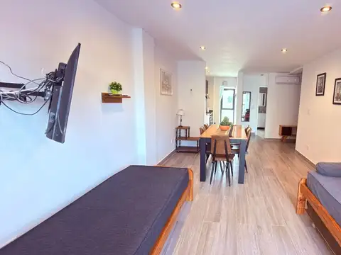 Zuviria 100, Piso 1
