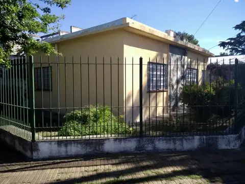 ricardo rojas 1690 esq hualf