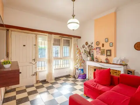 Casa 3 ambientes con 1 baño