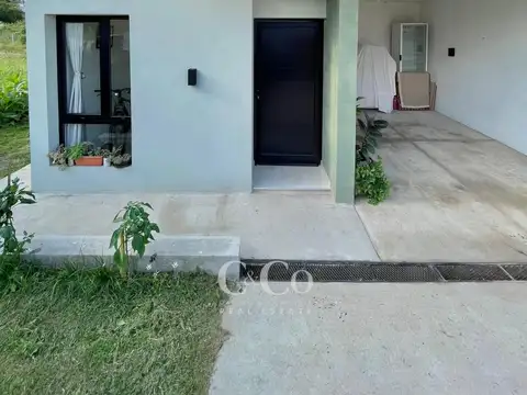 Casa 4 ambientes con 1 baño