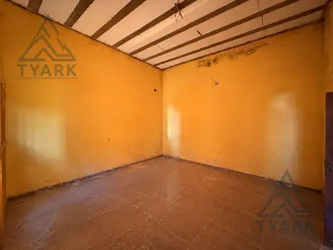 Casa 2 ambientes con 1 baño