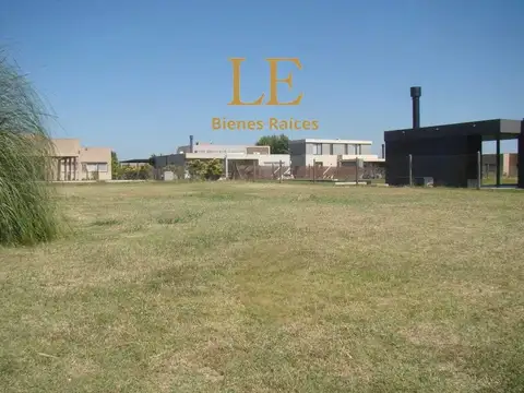 Terreno en Venta de 857,0 m2