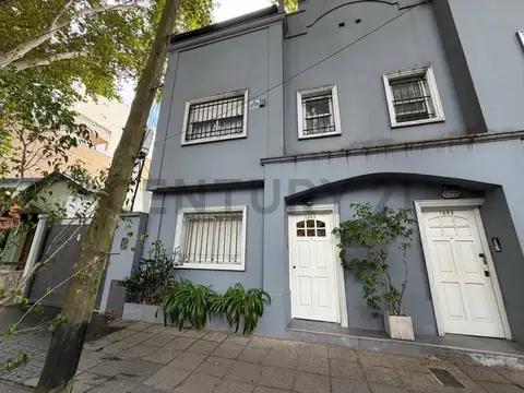 VENTA DÚPLEX 5 AMBIENTES EN FLORIDA - IMPECABLE ESTADO - SUPER LUMINOSO - COCHERA/PATIO