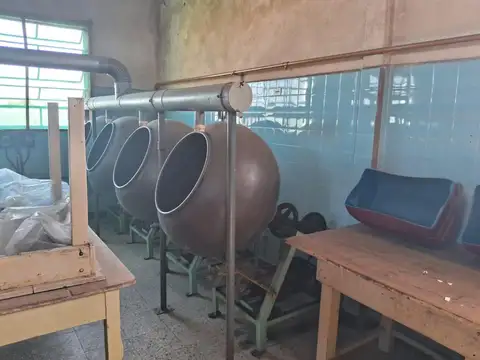 Galpón en 3 plantas mixtura 2 Goya y Moron