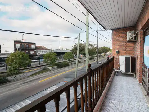 Depto Tipo Casa en Venta de 4 ambientes