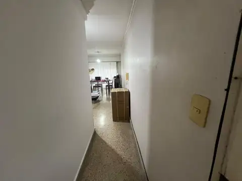 1 e/ 46 y 47 n 713 Piso 2 Departamento F